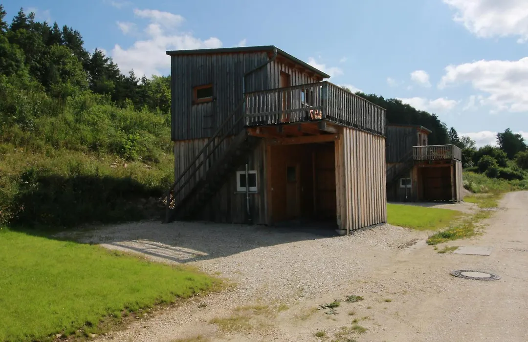 Bungalows am Sonnencamping Albstadt - oberhalb Badkap-1
